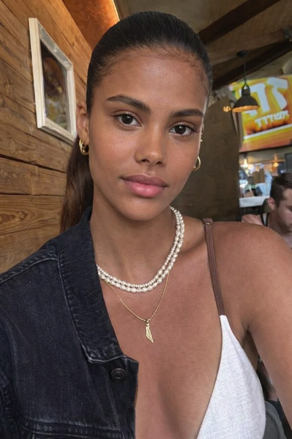 María López